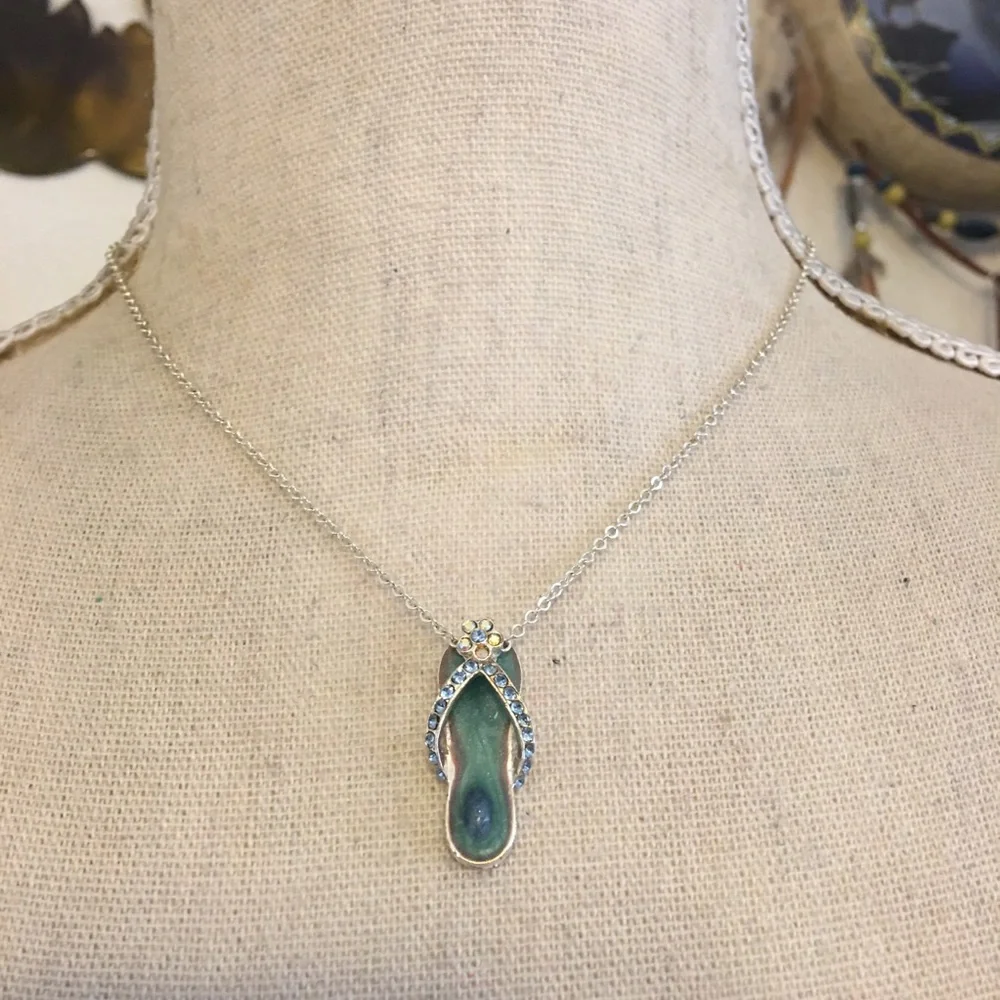 Avon faceted enamel flip flop pendant on chain